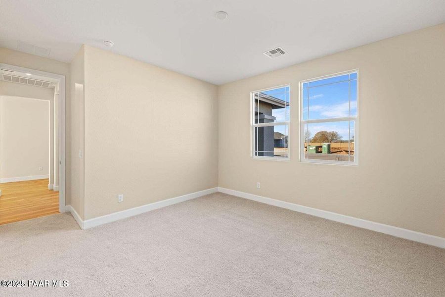 Spacious, unfurnished interior of a new home in Morningstar, Prescott Valley (Image 20).