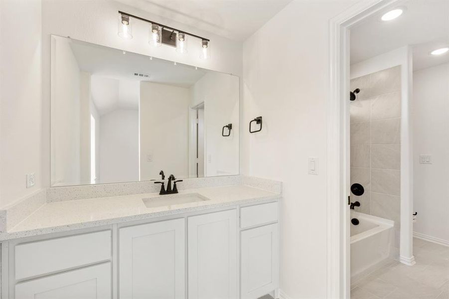 Furnished interior view inside a new home in Creekview Meadows, Pilot Point (Image 25). Furnished interior view inside a new home in Creekview Meadows, Pilot Point (Image 25).