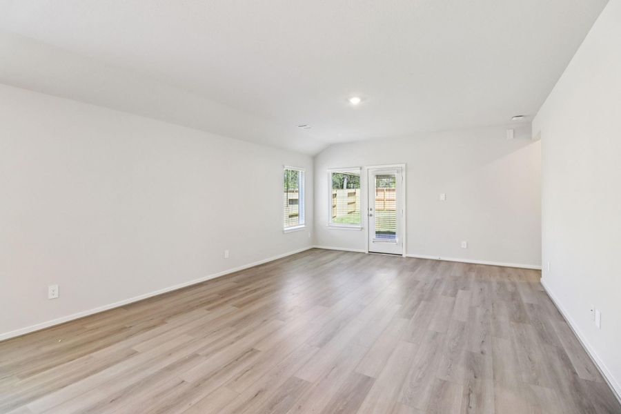 Spacious, unfurnished interior of a new home in Pine Lake Cove - Premier Series, Montgomery (Image 21). Spacious, unfurnished interior of a new home in Pine Lake Cove - Premier Series, Montgomery (Image 21).