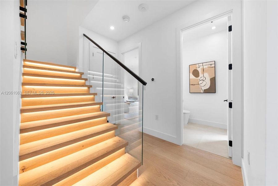 Spacious, unfurnished interior of a new home in , Coral Gables (Image 22).