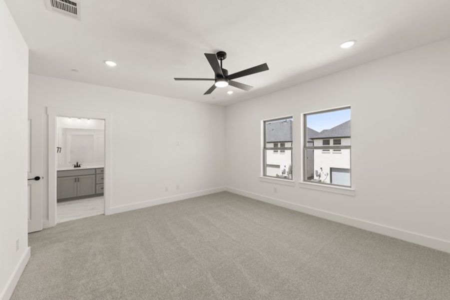 Spacious, unfurnished interior of a new home in Mosaic, Prosper (Image 21). Spacious, unfurnished interior of a new home in Mosaic, Prosper (Image 21).