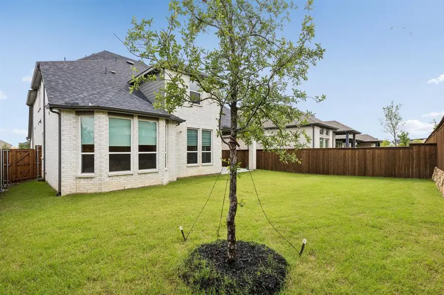Exterior details and patio area of a home in , Celina (Image 4).
