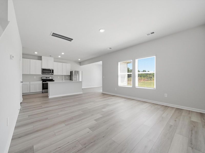 Spacious, unfurnished interior of a new home in Pleasant Brook, Piedmont (Image 12). Spacious, unfurnished interior of a new home in Pleasant Brook, Piedmont (Image 12).