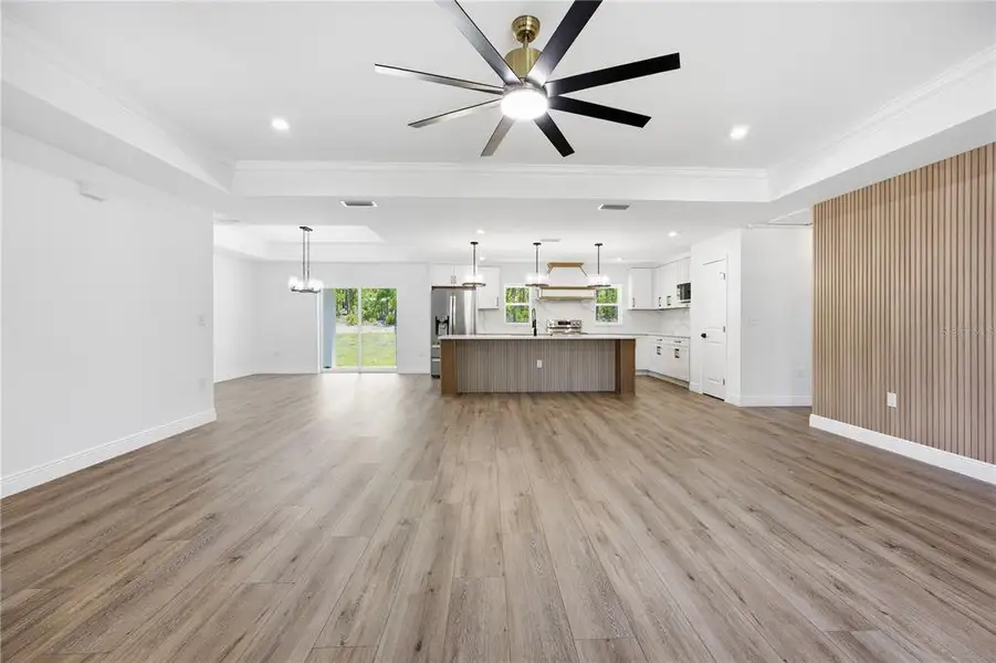 Spacious, unfurnished interior of a new home in , Ocala (Image 19).
