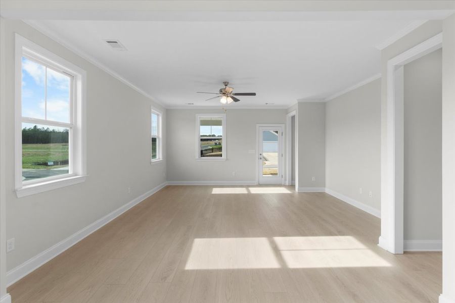 Spacious, unfurnished interior of a new home in Tillery Park, Grovetown (Image 16).