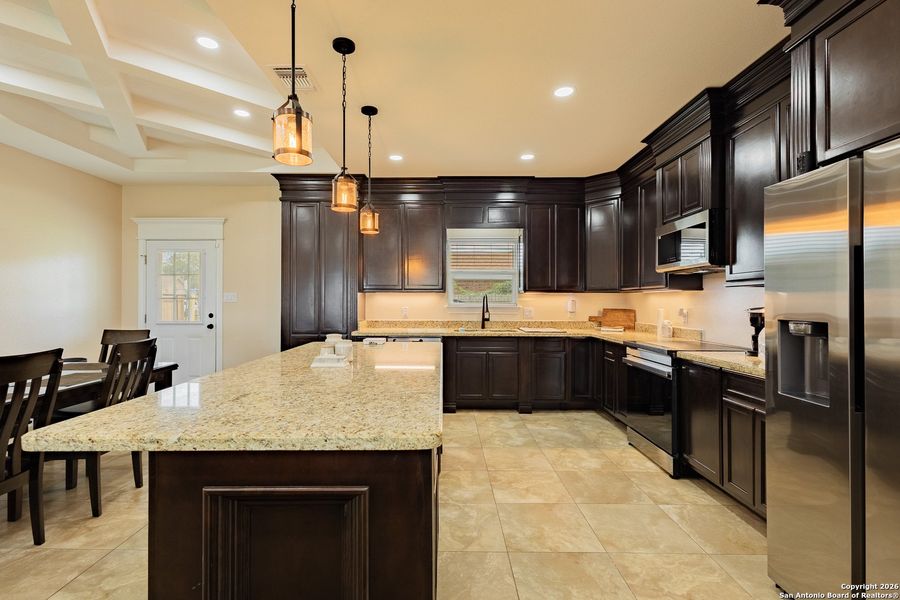 Furnished interior view inside a new home in , Uvalde (Image 16).