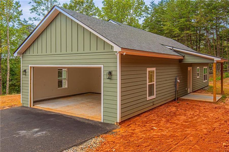 Exterior details and patio area of a home in , Dahlonega (Image 11).