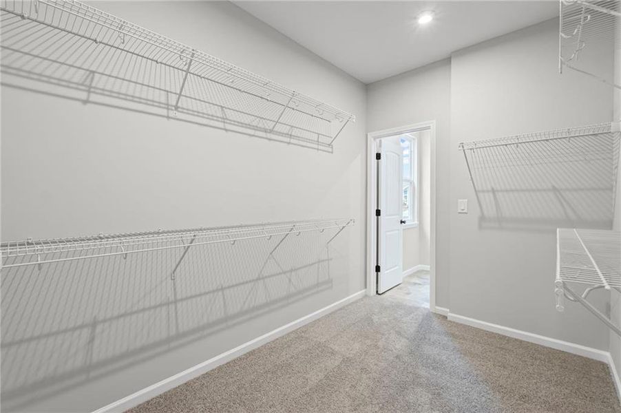 Spacious, unfurnished interior of a new home in Laurel Farms, Dallas (Image 25). Spacious, unfurnished interior of a new home in Laurel Farms, Dallas (Image 25).