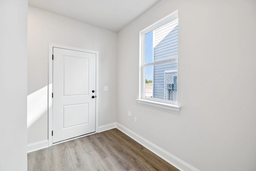 Spacious, unfurnished interior of a new home in Ascent at Arbor Ridge, La Vergne (Image 18).