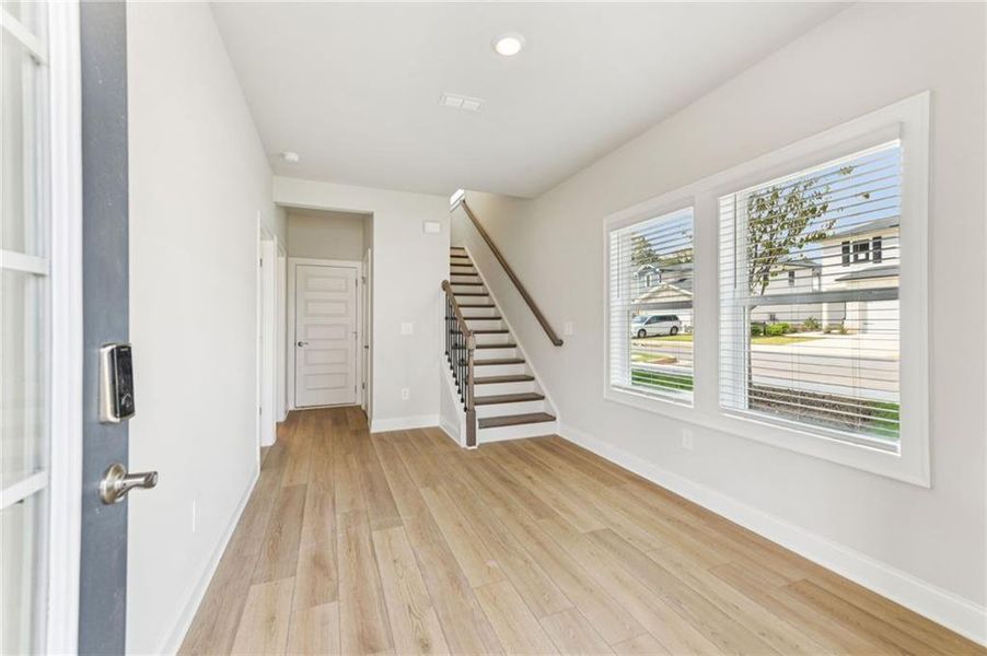 Spacious, unfurnished interior of a new home in Martin Springs - Highland Series, Lawrenceville (Image 38).