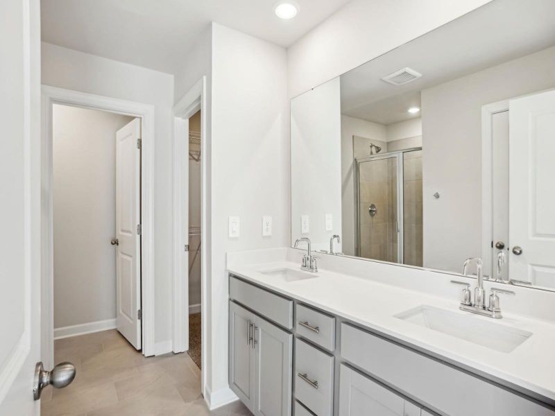 With a double-sink vanity, you'll be able to store all your self-care essentials. With a double-sink vanity, you'll be able to store all your self-care essentials.