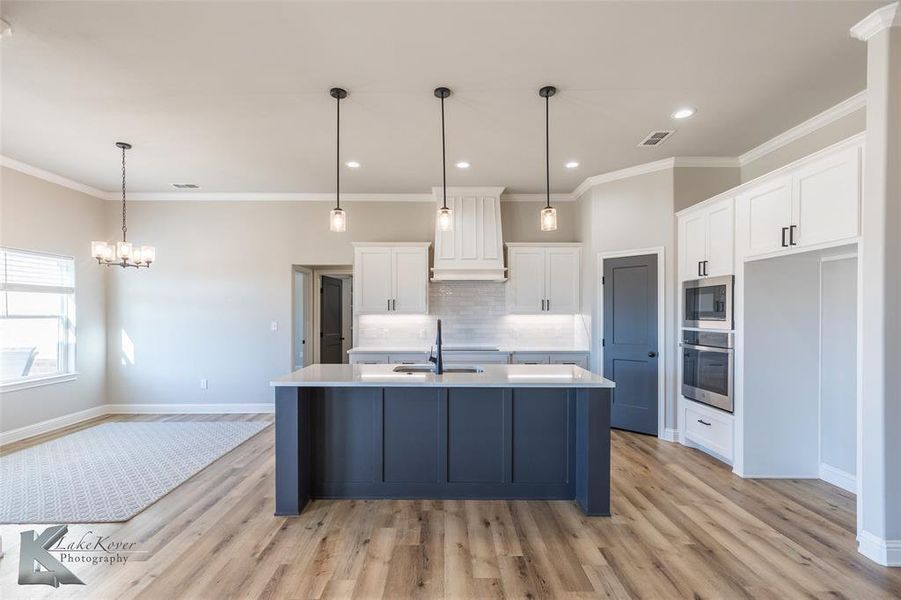 Furnished interior view inside a new home in , Tuscola (Image 4).