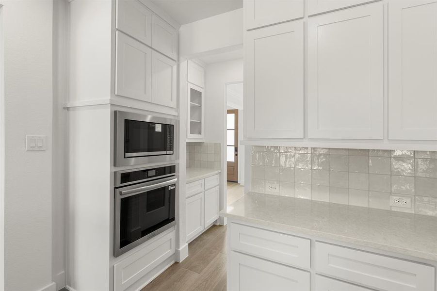 12. 1720 Canals - Kitchen (4) 12. 1720 Canals - Kitchen (4)