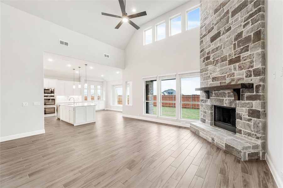 Spacious, unfurnished interior of a new home in Villages of Walnut Grove, Midlothian (Image 27).