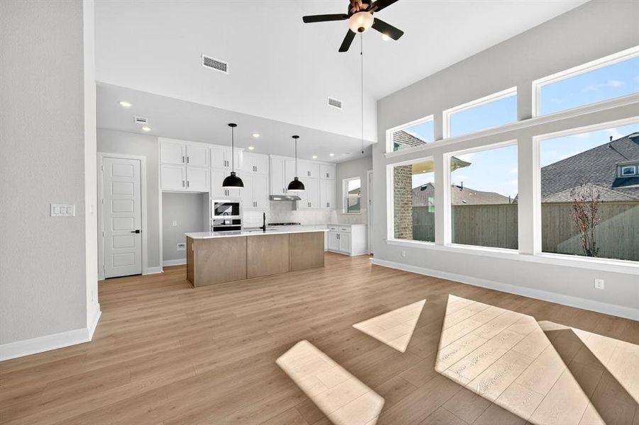 Spacious, unfurnished interior of a new home in Pecan Square - Gardens, Northlake (Image 23). Spacious, unfurnished interior of a new home in Pecan Square - Gardens, Northlake (Image 23).