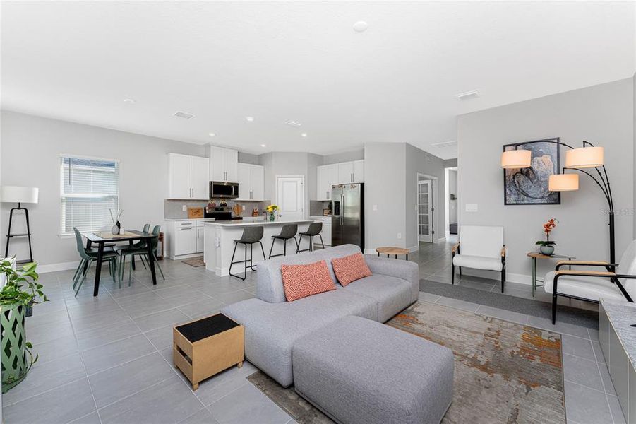 Furnished interior view inside a new home in , Port Charlotte (Image 50).