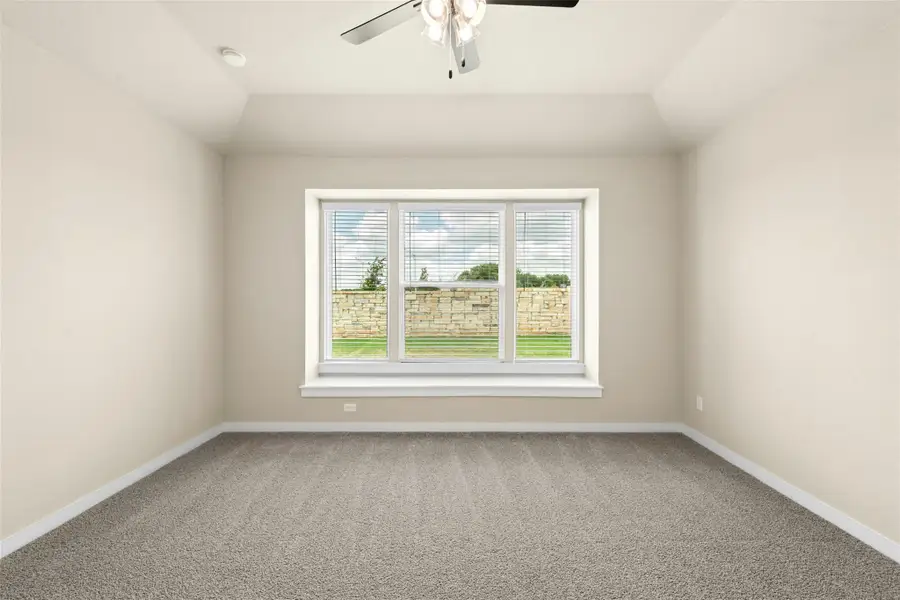 Spacious, unfurnished interior of a new home in East View Farms, Georgetown (Image 17).