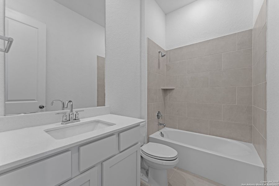 Furnished interior view inside a new home in , New Braunfels (Image 4). Furnished interior view inside a new home in , New Braunfels (Image 4).