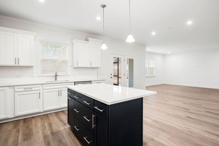 Furnished interior view inside a new home in Salem Bay, Beaufort (Image 10).