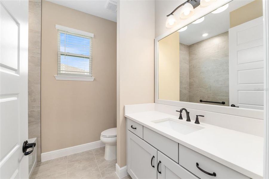 Furnished interior view inside a new home in , Ocala (Image 18).
