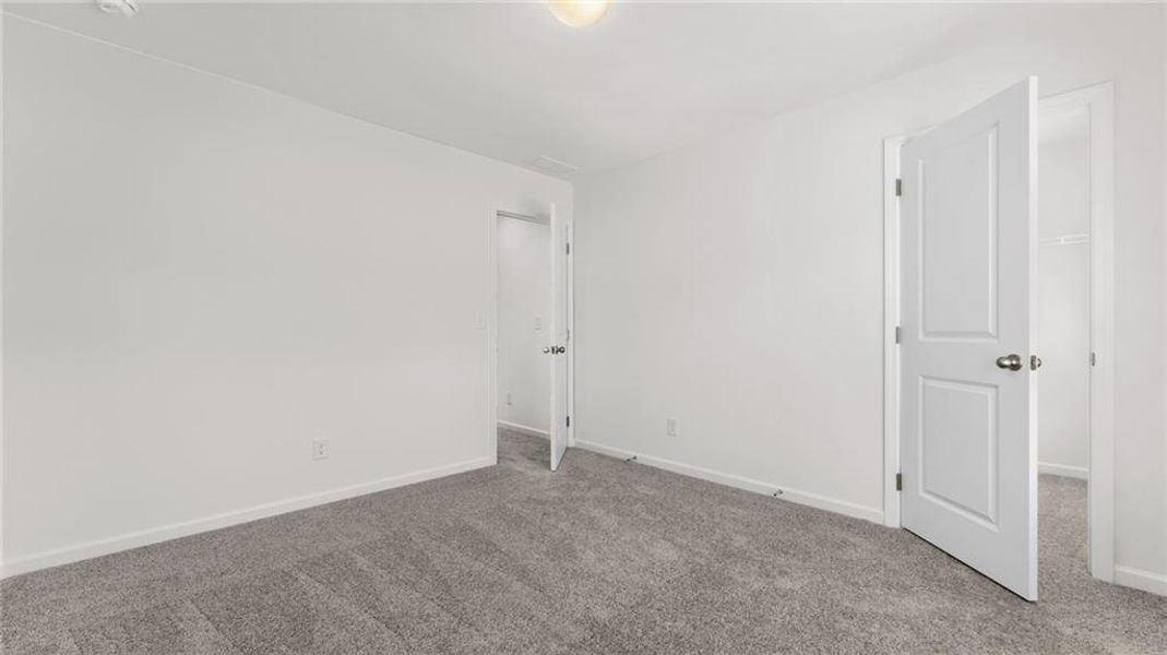 Spacious, unfurnished interior of a new home in Owen Preserve, Canton (Image 21).