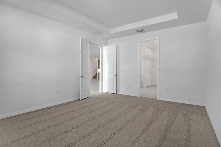 Spacious, unfurnished interior of a new home in Angeline, Land O' Lakes (Image 45).