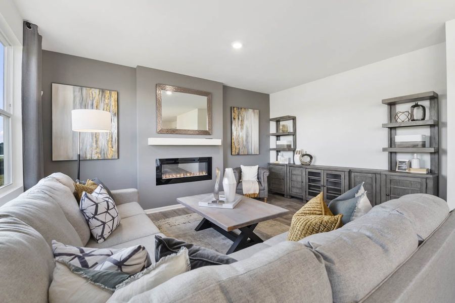 Representative furnished interior of a home built from the Holcombe by D.R. Horton in Peachtree Meadows, Rockwall (Image 33).