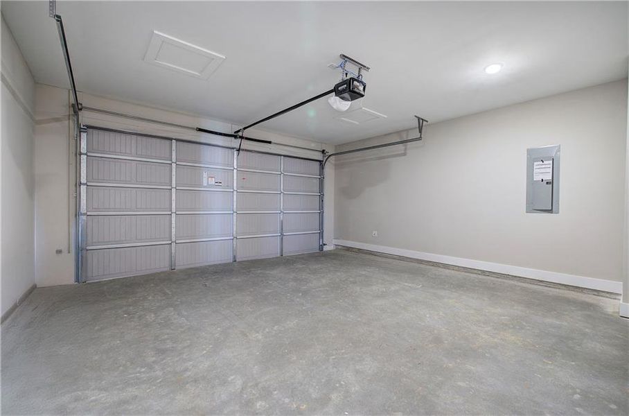Spacious, unfurnished interior of a new home in , Cartersville (Image 44).