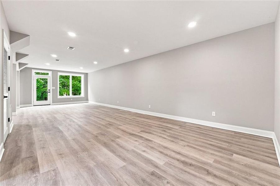 Spacious, unfurnished interior of a new home in , Acworth (Image 21).