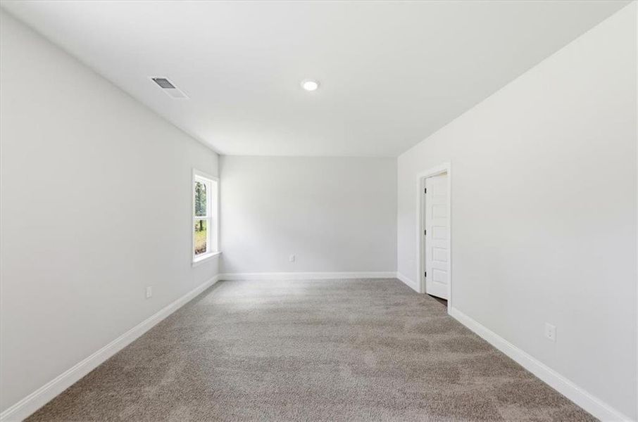 Spacious, unfurnished interior of a new home in Tuscany Hills, Douglasville (Image 27). Spacious, unfurnished interior of a new home in Tuscany Hills, Douglasville (Image 27).