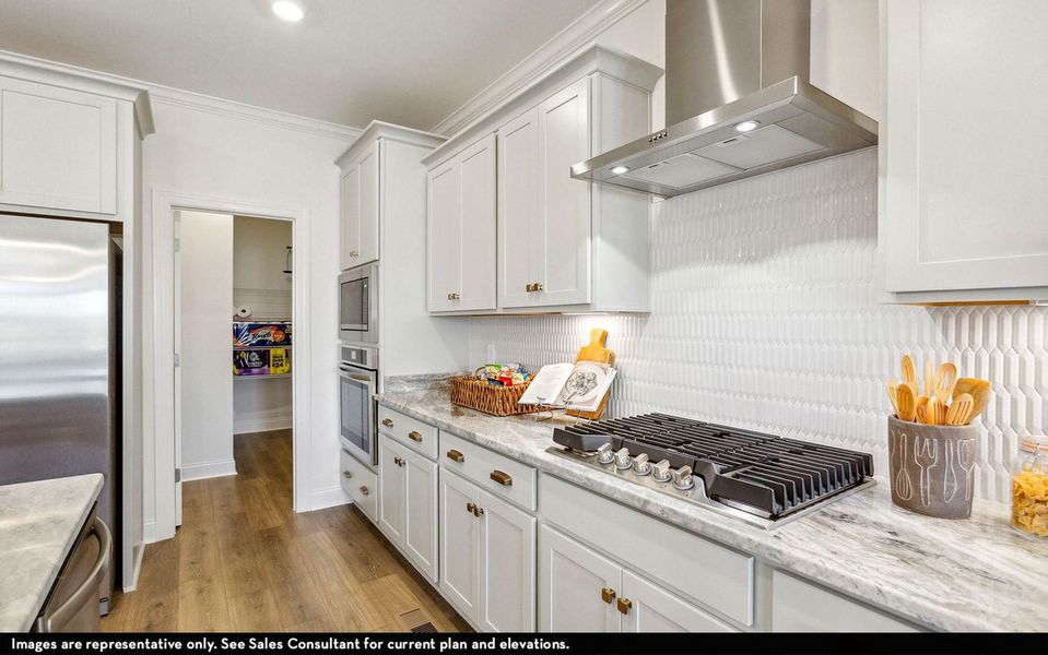Furnished interior view inside a new home in McCain's Station, Gallatin (Image 5).