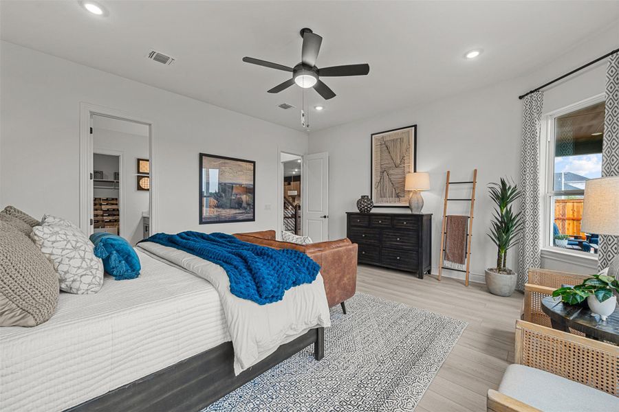 Furnished interior view inside a new home in Barksdale, Leander (Image 9).