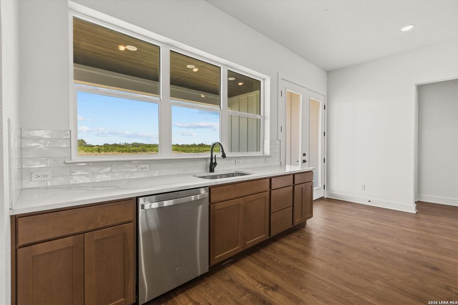 Furnished interior view inside a new home in , La Vernia (Image 10).
