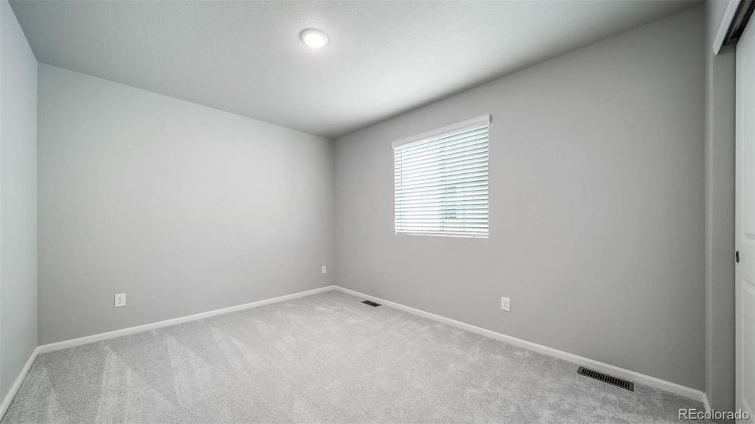 Spacious, unfurnished interior of a new home in , Aurora (Image 24).