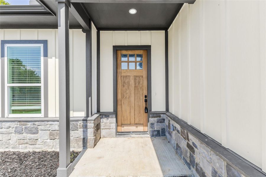 Spacious, unfurnished interior of a new home in , Brenham (Image 14). Spacious, unfurnished interior of a new home in , Brenham (Image 14).