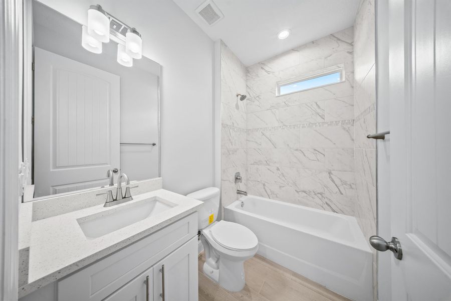 Furnished interior view inside a new home in , Port St. Lucie (Image 5).