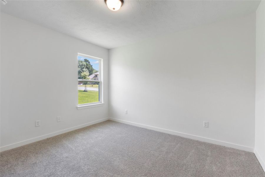 Spacious, unfurnished interior of a new home in Spring Lake, Huntsville (Image 36). Spacious, unfurnished interior of a new home in Spring Lake, Huntsville (Image 36).