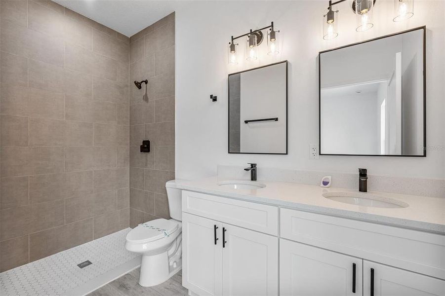 Furnished interior view inside a new home in , Ocala (Image 12).