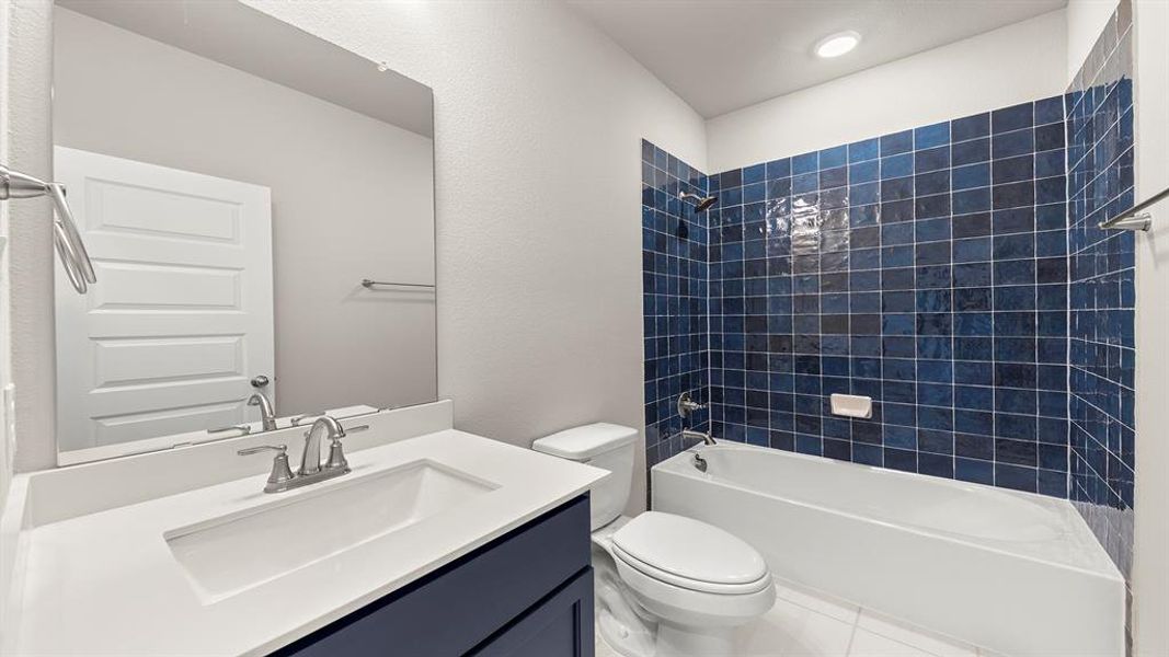 05. 1327 Burgess - 2ND Bath