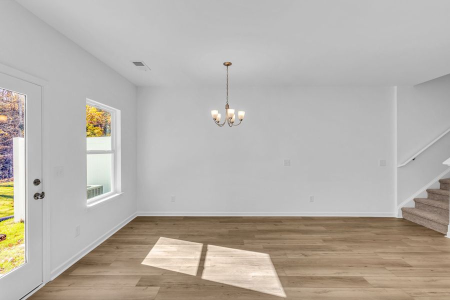 Spacious, unfurnished interior of a new home in Ironhorse, Dickson (Image 8).