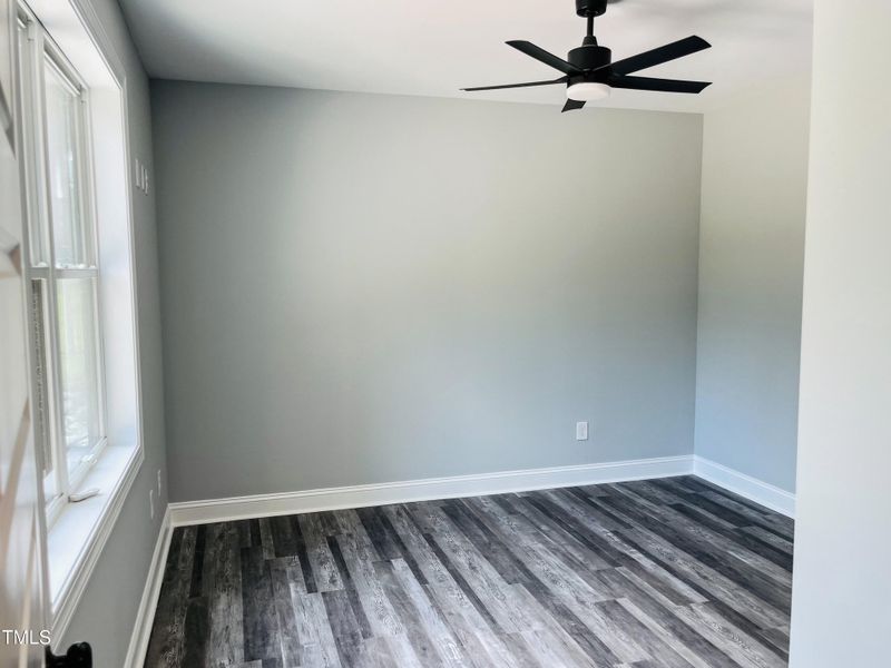 BE1F513F-DED4-42B3-A872-FDC02E4E372D