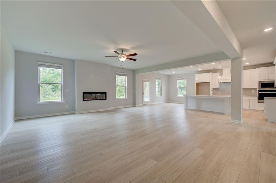Spacious, unfurnished interior of a new home in Adagio, Dacula (Image 11).