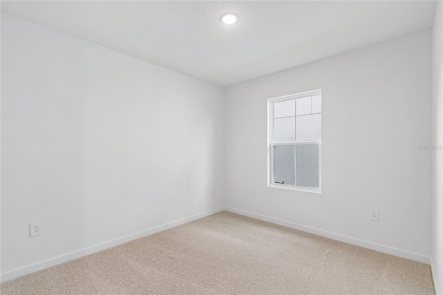 Spacious, unfurnished interior of a new home in Aspire at Canter Creek, Davenport (Image 21).