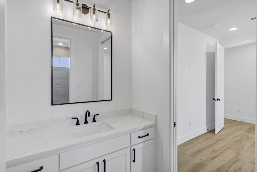 Furnished interior view inside a new home in Oak Water Ranch, Granbury (Image 16).
