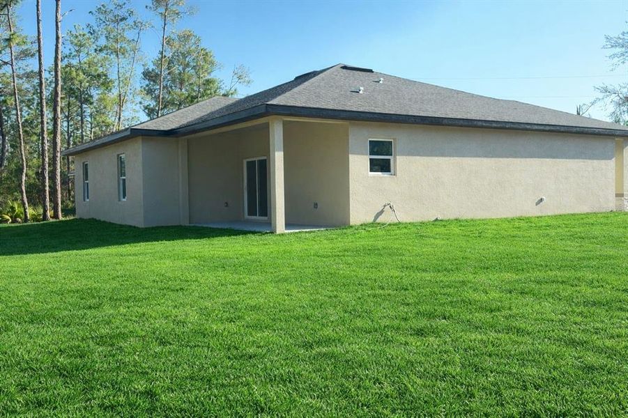 Exterior details and patio area of a home in , Ocala (Image 3).