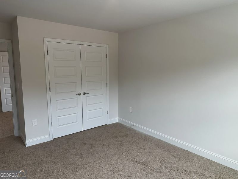 Spacious, unfurnished interior of a new home in Canterbury Villas, Carrollton (Image 11).