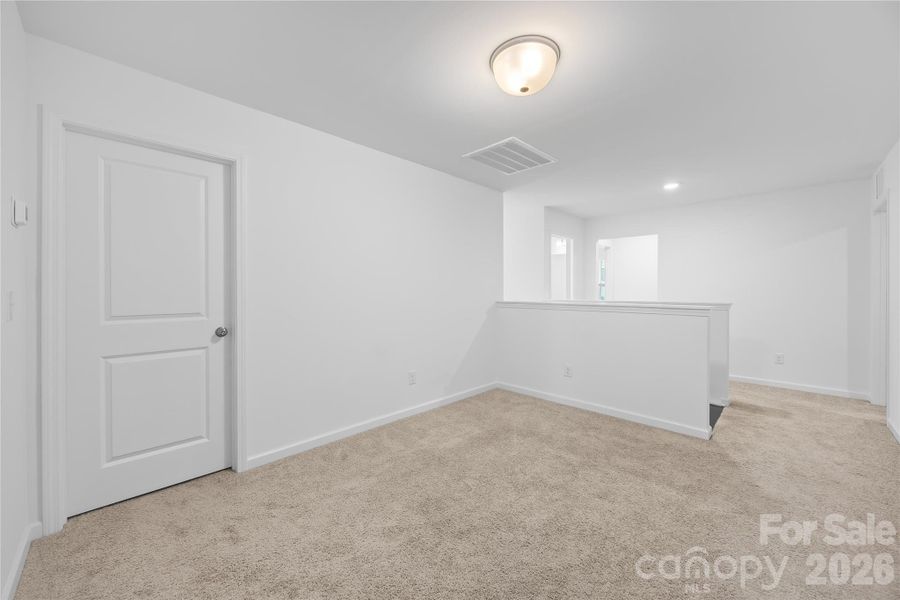 Spacious, unfurnished interior of a new home in Morgan Hills, Albemarle (Image 25).