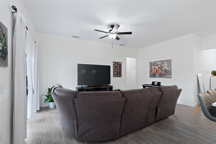 Furnished interior view inside a new home in , Port Charlotte (Image 38).