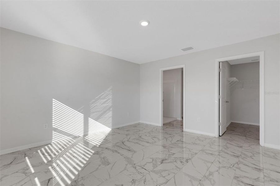 Spacious, unfurnished interior of a new home in Silverstone North, Palmetto (Image 29). Spacious, unfurnished interior of a new home in Silverstone North, Palmetto (Image 29).