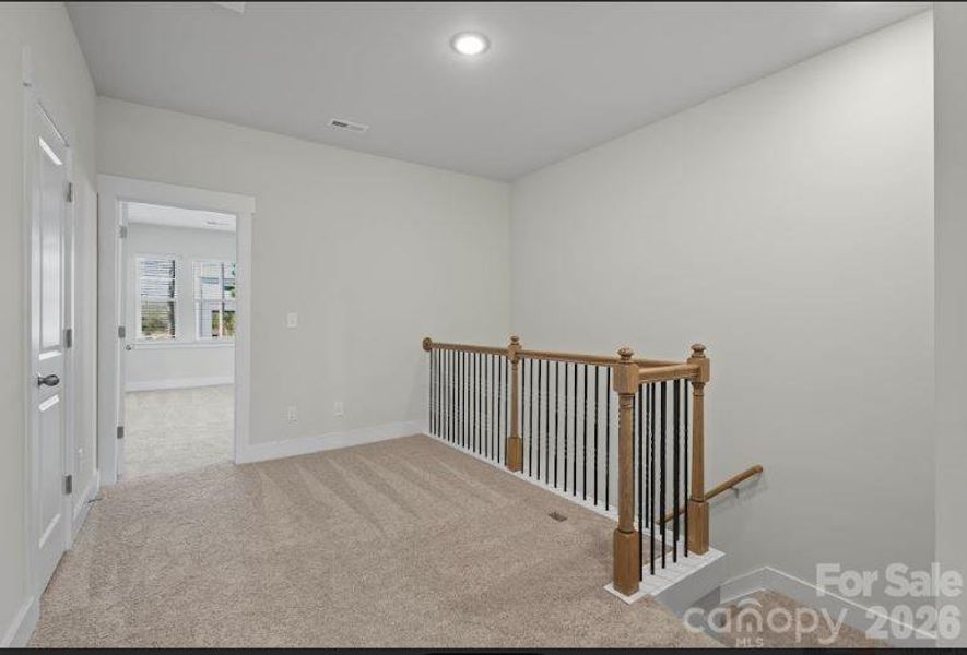 Spacious, unfurnished interior of a new home in Sierra Ridge, Gastonia (Image 15).